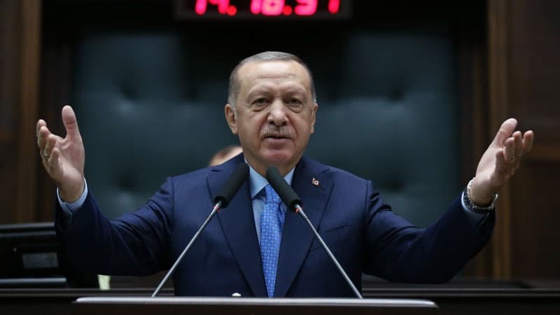 Ərdoğan: "Zəfər Gününüzdə sizinlə bir yerdə olmaqdan xoşbəxtlik duyuruq"