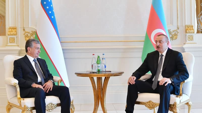Şavkat Mirziyoyev İlham Əliyevə zəng etdi