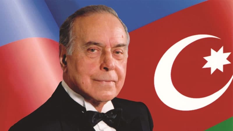 Heydər Əliyevin vəfatından 18 il ötür