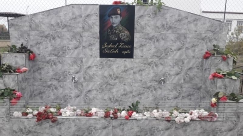 Xüsusi təyinatlı şəhid kəşfiyyatçının xatirəsi əbədiləşdirildi (FOTO/VİDEO)