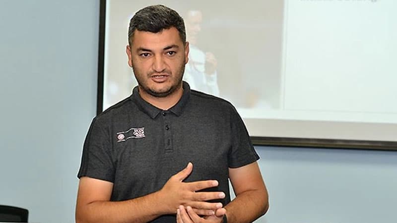 Milli komandamızın baş məşqçisinin atası və bacısı koronavirusdan vəfat etdi