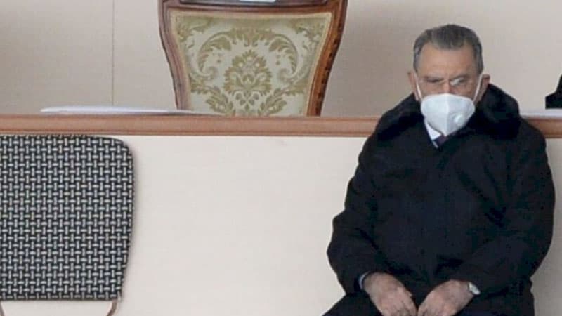 Ramiz Mehdiyev Zəfər paradında tək qaldı (FOTOLAR)