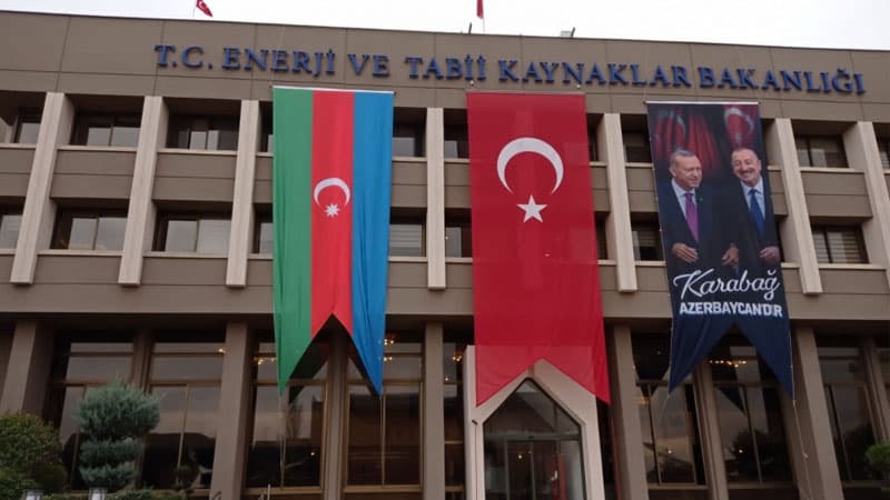 Azərbaycanla Türkiyə arasında yeni qaz xəttinin tikintisinə dair memorandum imzalandı