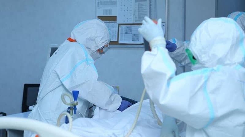 Koronavirus xəstələrinin adı niyə 14 gündən sonra sistemdən çıxarılır? (RƏSMİ)