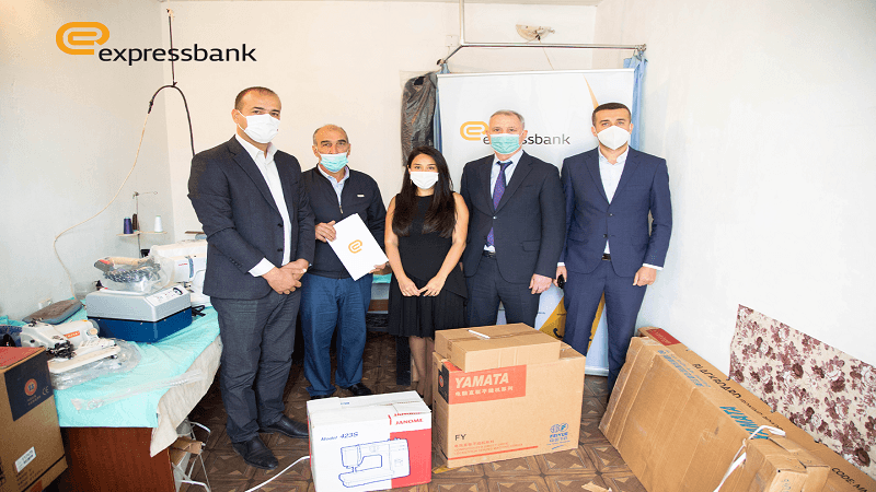 Expressbank aztəminatlı ailələrə dəstək göstərməyə davam edir!