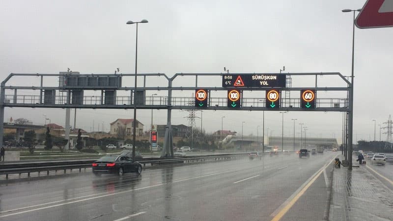 Bakının əsas magistral yollarında sürət həddi endirildi