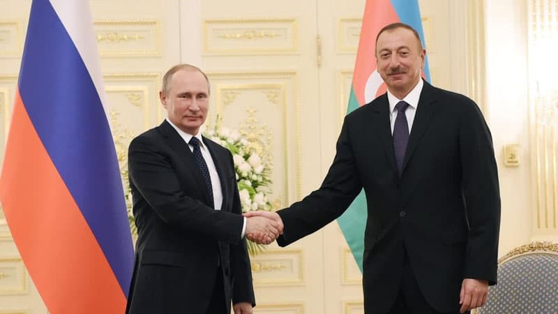 Putin İlham Əliyevə zəng etdi