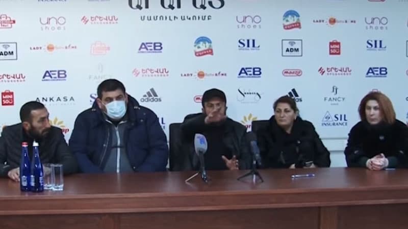 Erməni əsgər valideynləri ayağa qalxdı: “Türklərə yolları açın” (VİDEO)