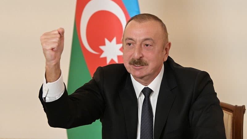 “Vedomosti” Azərbaycan Prezidentini ilin siyasətçisi seçdi