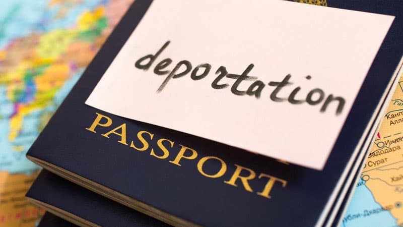 Avropadan daha 10 azərbaycanlı deportasiya olundu
