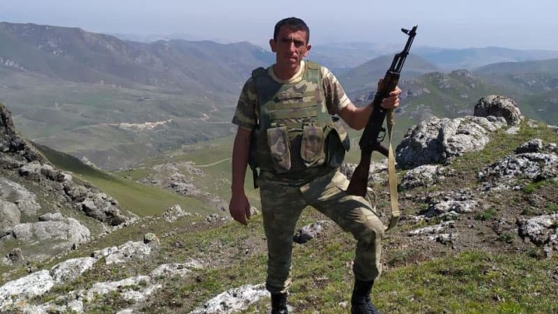 “3 ay idi oğlumdan xəbər yox idi, dünən şəhid olduğunu dedilər” (FOTOLAR)
