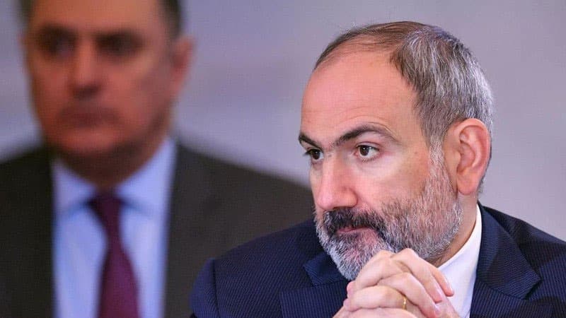 Paşinyandan şok açıqlama: "Anbar dolu olub, onlara silah verməyiblər"