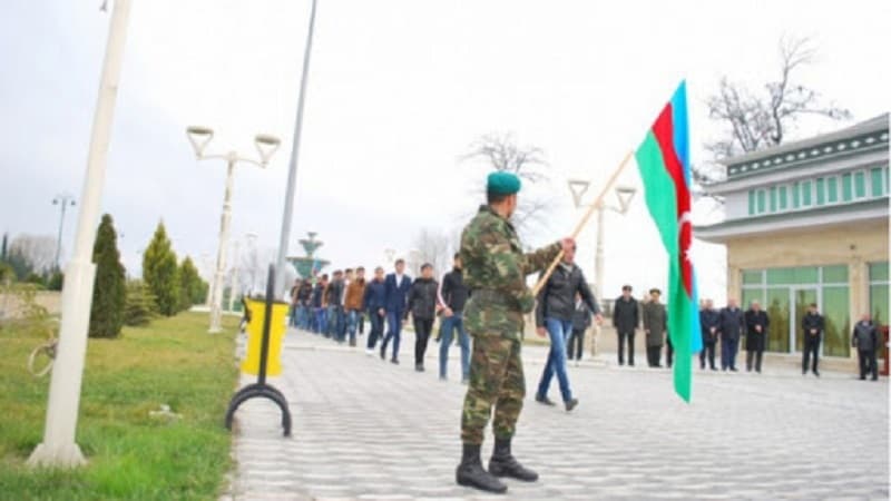 Azərbaycanda müddətli həqiqi hərbi xidmətə çağırış başladı