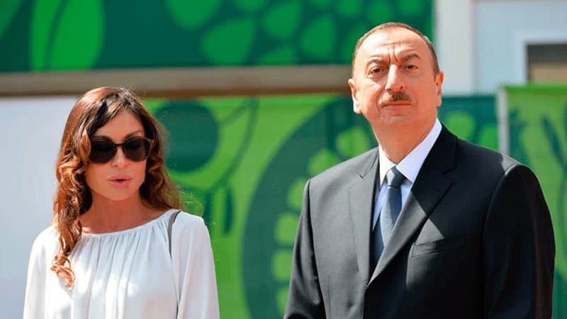 Prezident və birinci xanım Rober Osseynin ailəsinə başsağlığı verdi