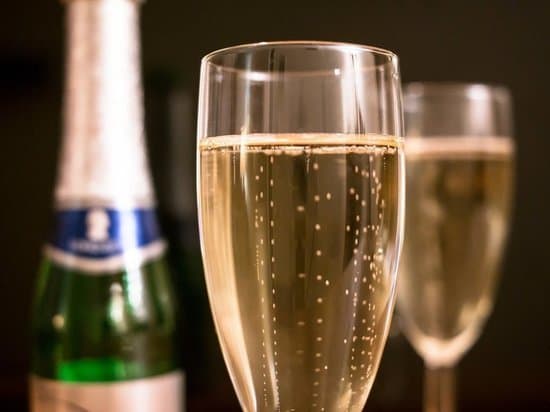 Bu qəlyanaltı alkoqollu içkidən sərxoş olmağınızın qarşısını alacaq