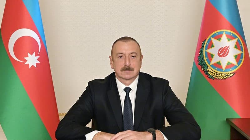Prezident müşavirə keçirdi (YENİLƏNİB)