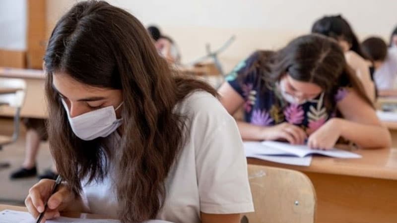 Ali məktəblərdə plan yerləri artırılacaq?