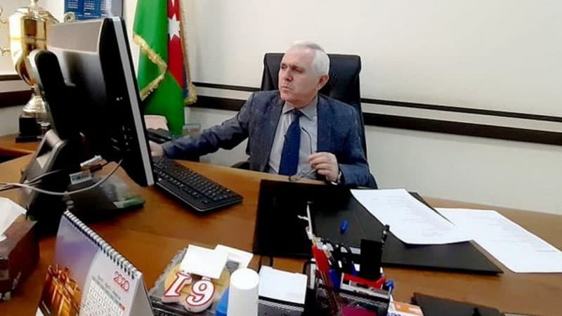 Rövşən Binnətli: "Şərhçiləri tənqid edənlər gəlib mikrafon arxasında əyləşib..."