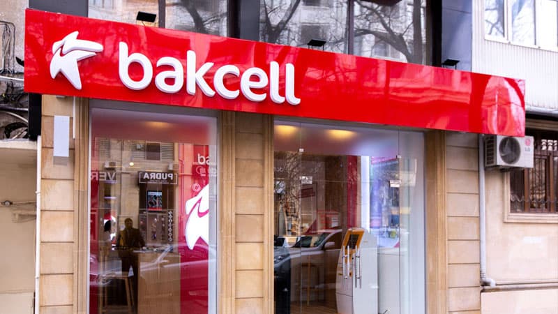 Bakcell Bakıda yeni konsept mağazasını təqdim etdi 