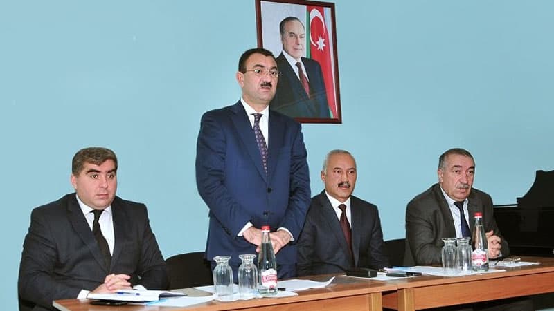 Sədr əvəzi Sumqayıt Bələdiyyəsində kütləvi ixtisarlara başladı
