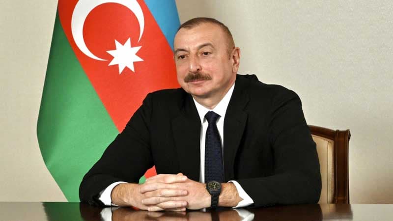 Bir qrup gəncə Prezident mükafatları verildi (SİYAHI)