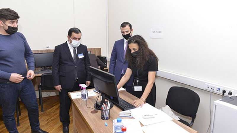 Prokurorluq orqanlarında işə qəbulla bağlı test imtahanı keçirildi (FOTOLAR)
