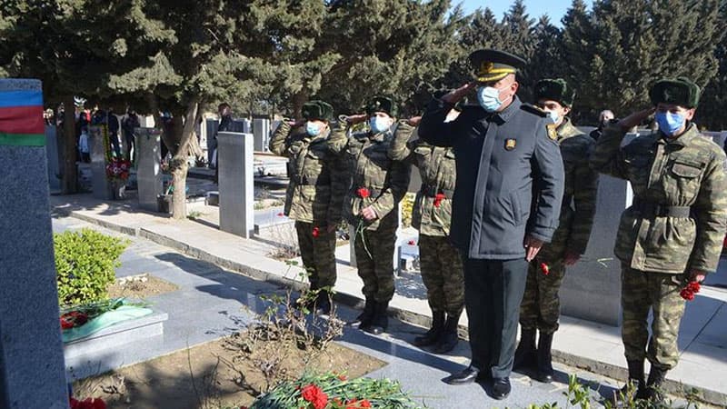 Milli Qəhrəman Mübariz İbrahimovun xarirəsi yad edildi (FOTOLAR)