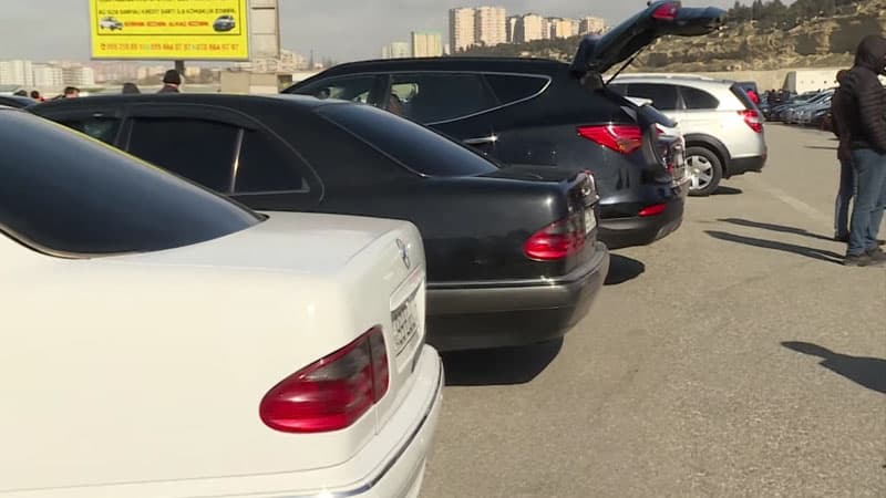 Maşın bazarı 1 illik aradan sonra açıldı - Qiymətlər necədir? (VİDEO)