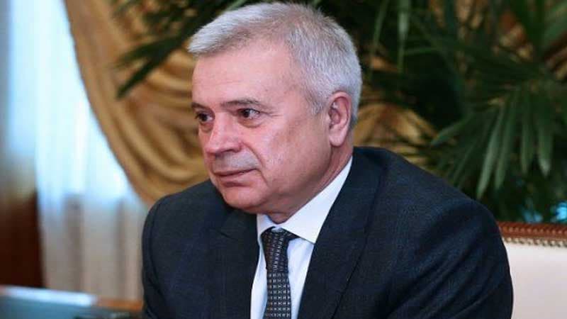 Vahid Ələkbərov: "Neftdən imtina etmək vaxtı hələ çatmayıb"