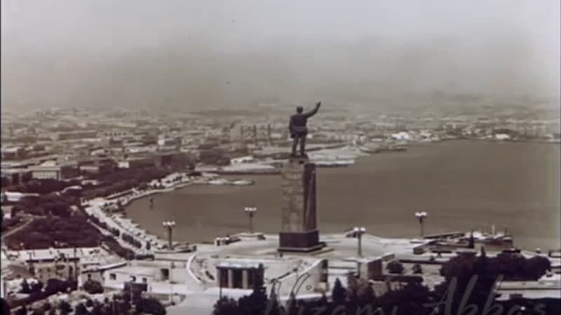 Kirovun heykəlini götürən Oktay dayı və onun məşhur yapon kranı (VİDEO/FOTO)