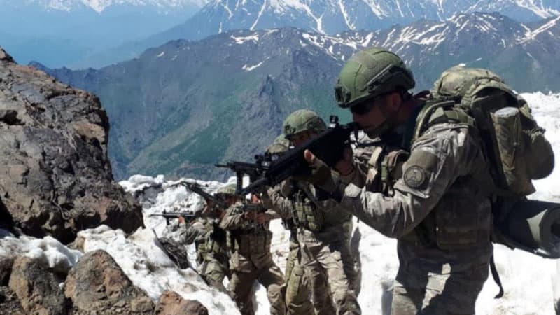 Türk Ordusu qisas aldı: 3 şəhid qarşılığında 33 terrorçu məhv edildi (VİDEO)