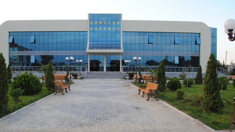 Rüşvət alan vəzifəli şəxs həbs edildi