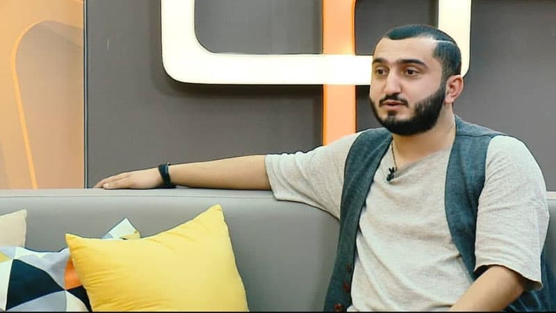 Rəşad Nağı: “Ədəbiyyatdan daha ciddi işlə məşğulam...”