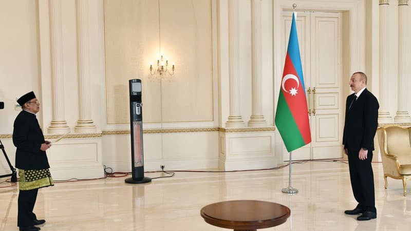 Prezident yeni səfirlərin etimadnaməsini qəbul etdi (FOTOLAR)