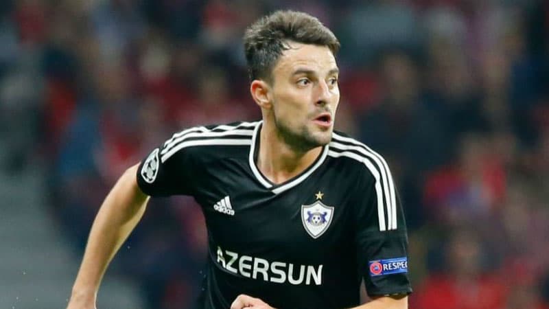 "Qarabağ"la 5 dəfə Azərbaycan çempionu olan futbolçu karyerasını bitirdi