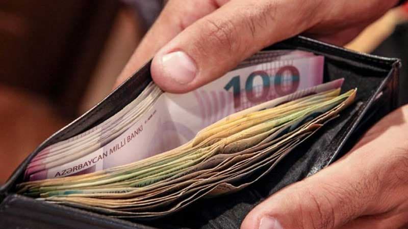 Bakıda maaşlar nə qədər olub?