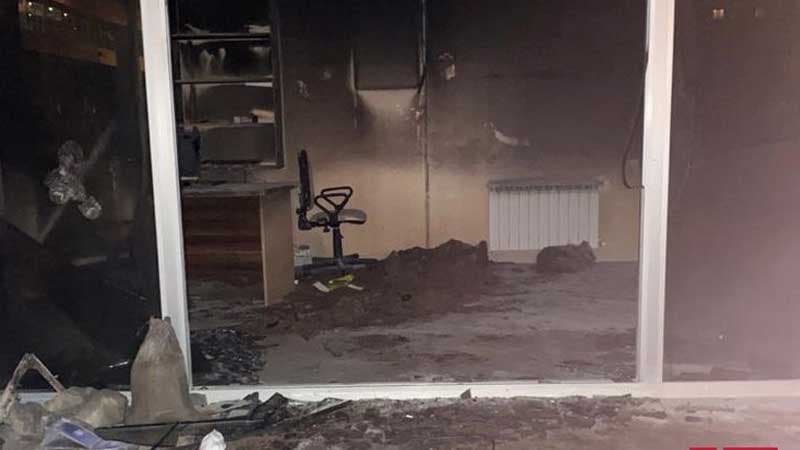 Bakıda məşhur bankda  yanğın (FOTO)