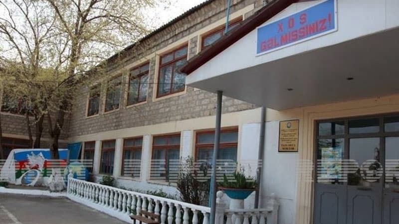 Daha bir məktəbin sinifində koronavirusa görə dərslər dayandırıldı