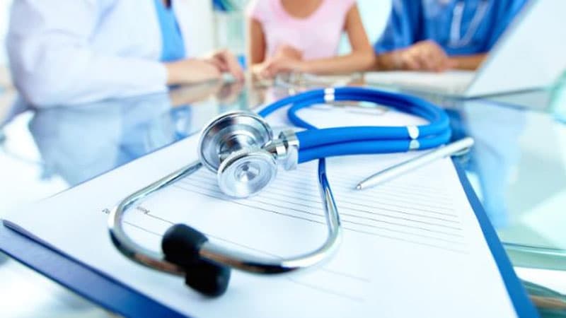 Rayon qeydiyyatında olub Bakıda işləyənlər tibbi sığortadan necə istifadə edə bilər?