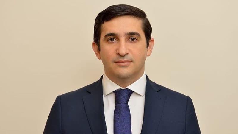 Nazir yeni müşavir təyin etdi