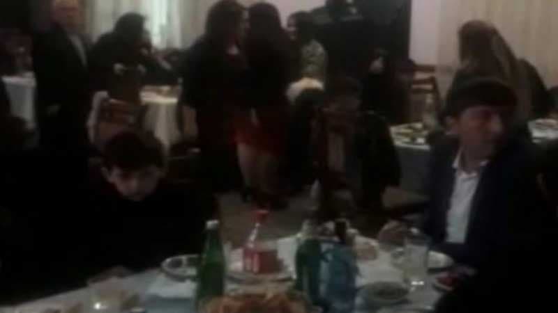 Bakıda gizli nişan edənlər cərimələndi (FOTOLAR)