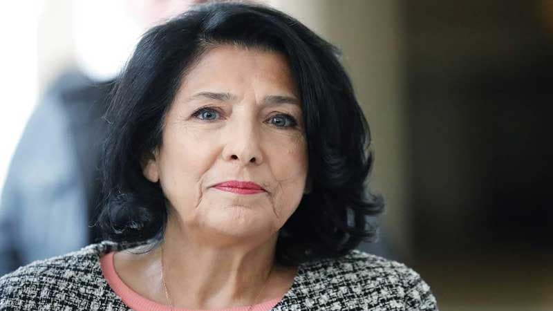 Gürcüstan prezidenti martın 18-i koronavirusa qarşı peyvənd olunacaq