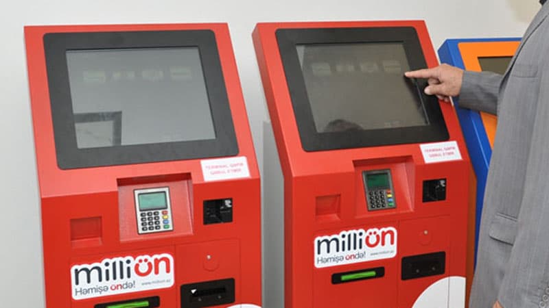 Ödəmə terminallarından pul oğurlayanlar saxlanıldı