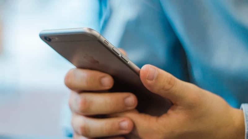 Mobil telefonlarda proqramların dayanmasının səbəbi açıqlandı