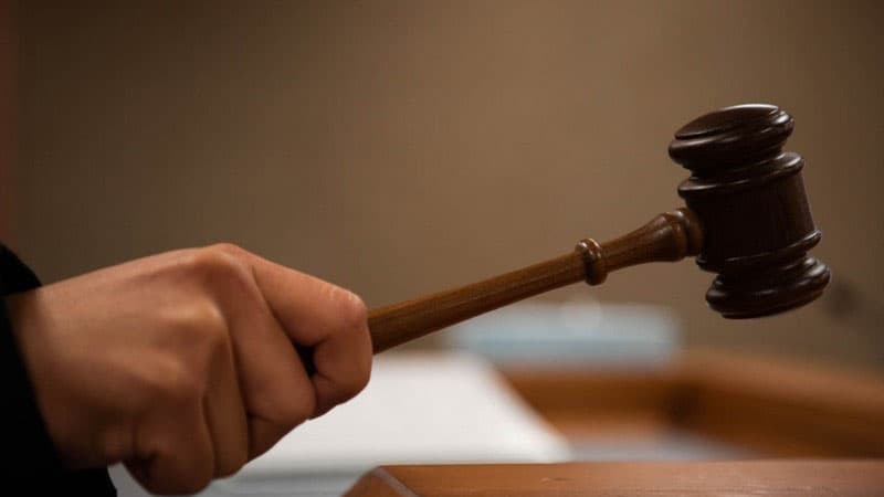 Məhkəmə sabiq deputatın həbs etdirdiyi şəxslə bağlı qərar verdi