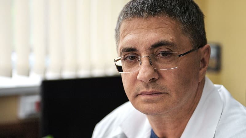 Doktor peyvənddən qorxanlara səsləndi: “Ölüm haqda düşünün...”