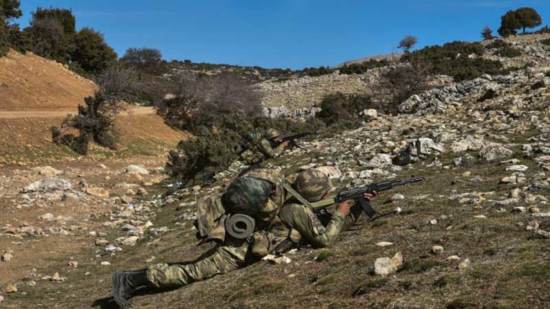 Azərbaycan hərbçiləri terrorla mübarizə təlimlərində (FOTO)
