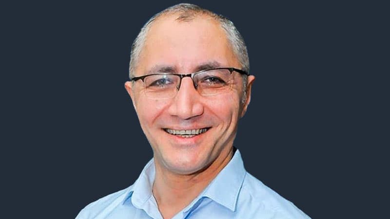 Tanınmış həkim qəzaya düşdü: "Üzümdən axan istilik hiss etdim"