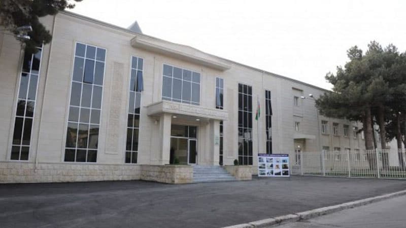 Bakıda daha bir məktəb koronavirusa görə distant təhsilə keçdi
