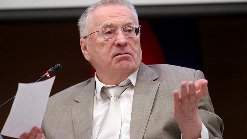Jirinovski Baydenə "rəzil oğuldan imtina etməyi" tövsiyə etdi